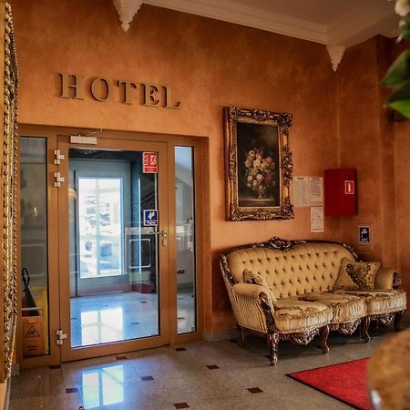 Olawian Hotel Oława Extérieur photo
