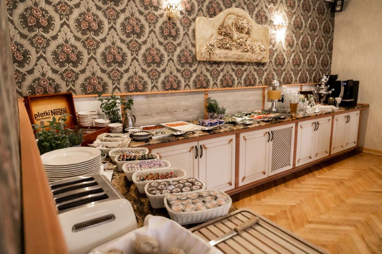 Olawian Hotel Oława Extérieur photo