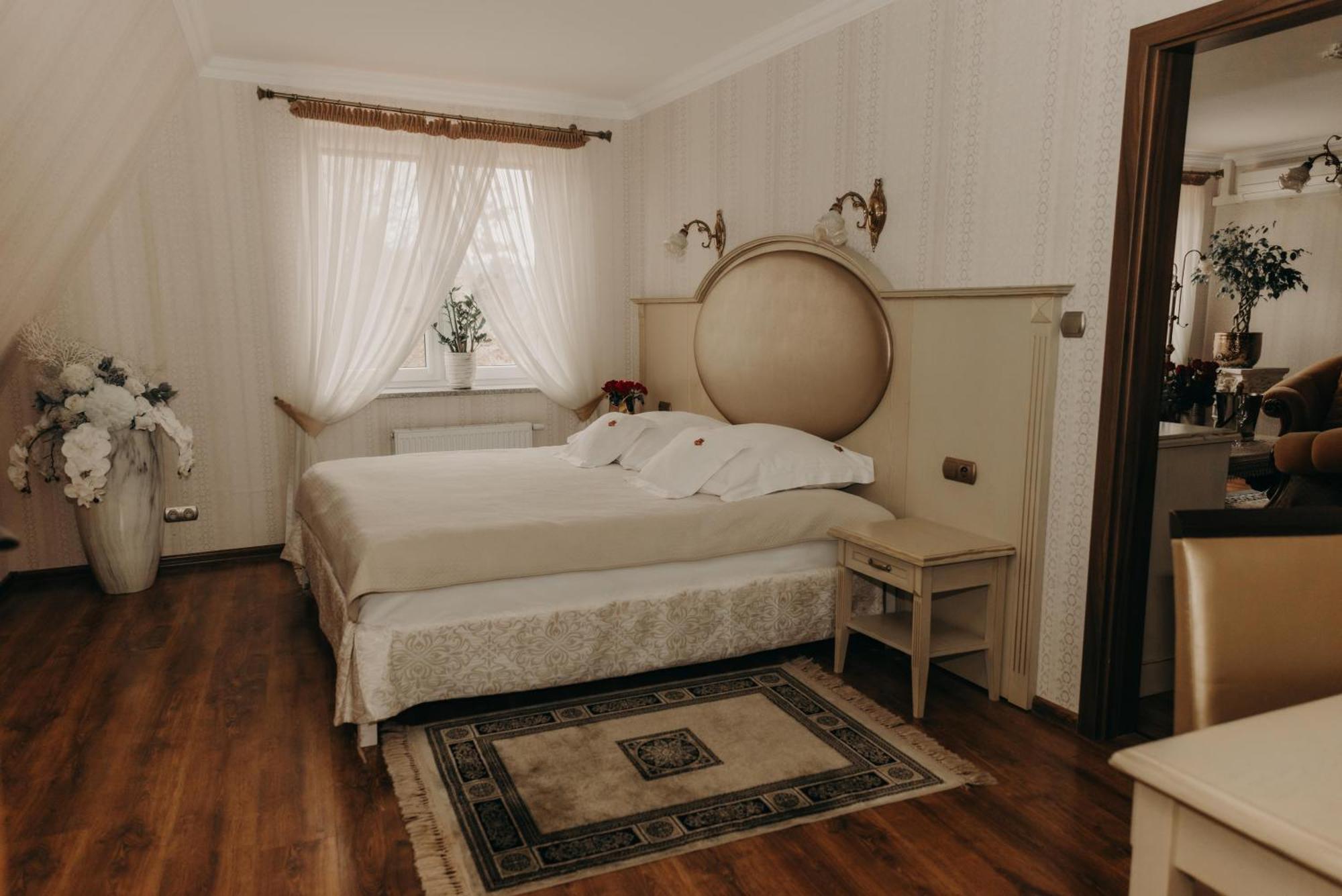 Olawian Hotel Oława Extérieur photo