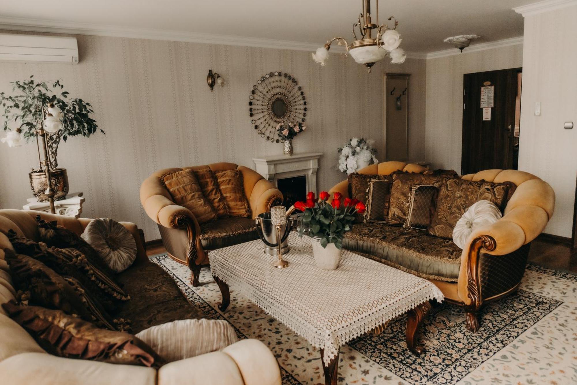 Olawian Hotel Oława Extérieur photo