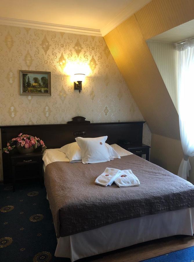 Olawian Hotel Oława Extérieur photo