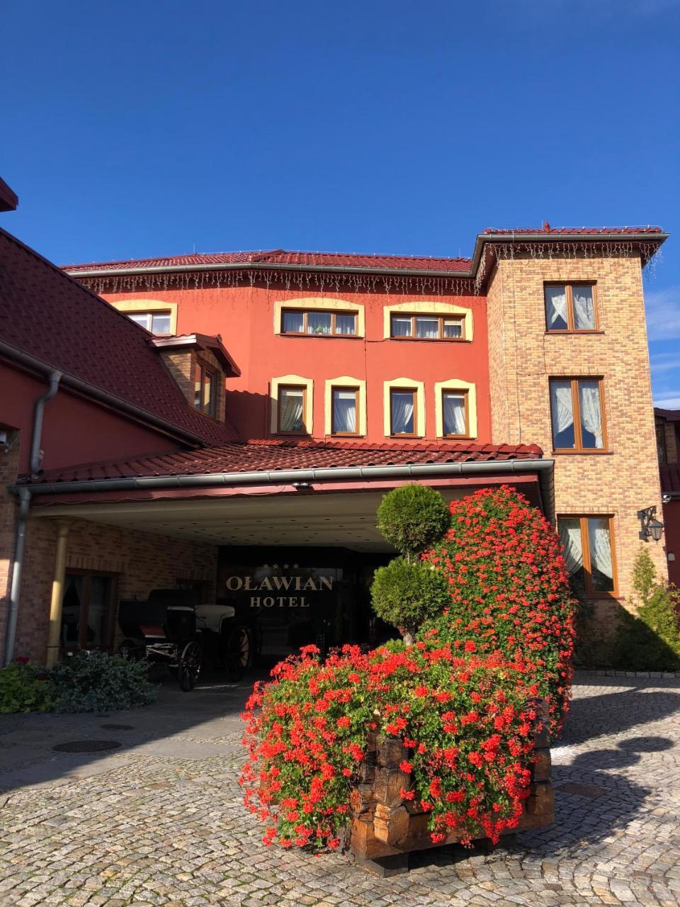 Olawian Hotel Oława Extérieur photo