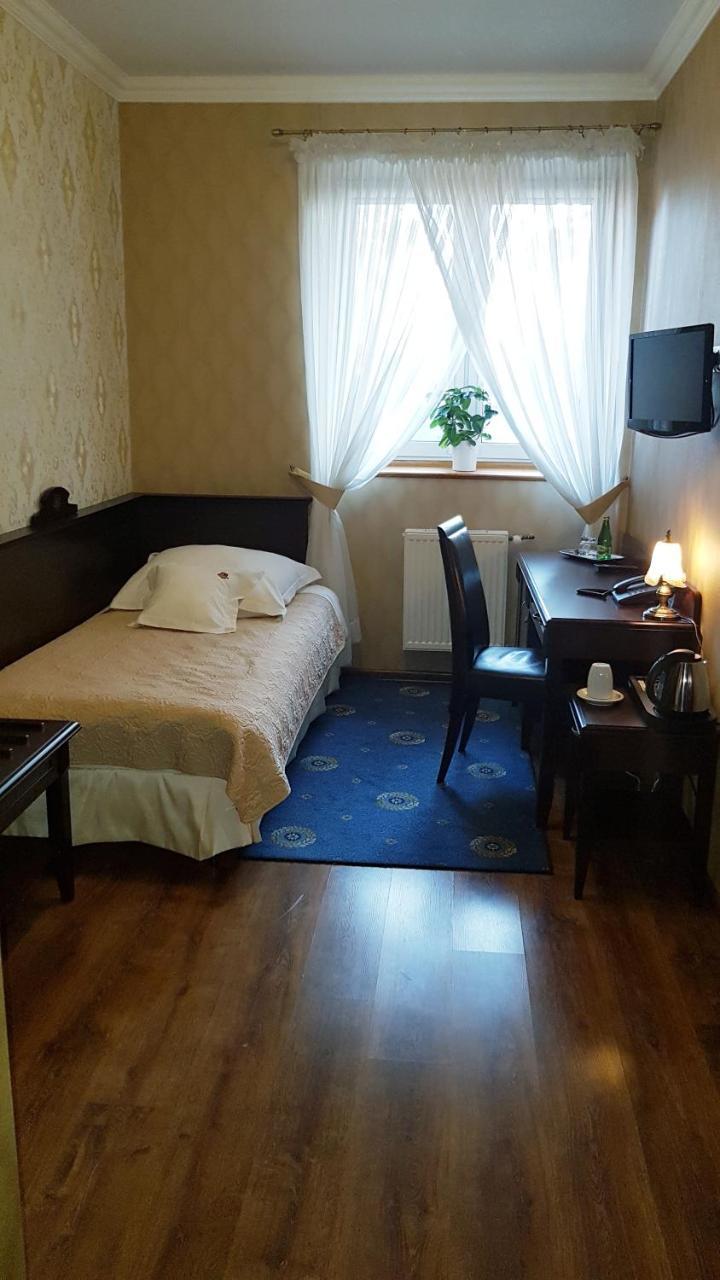 Olawian Hotel Oława Extérieur photo